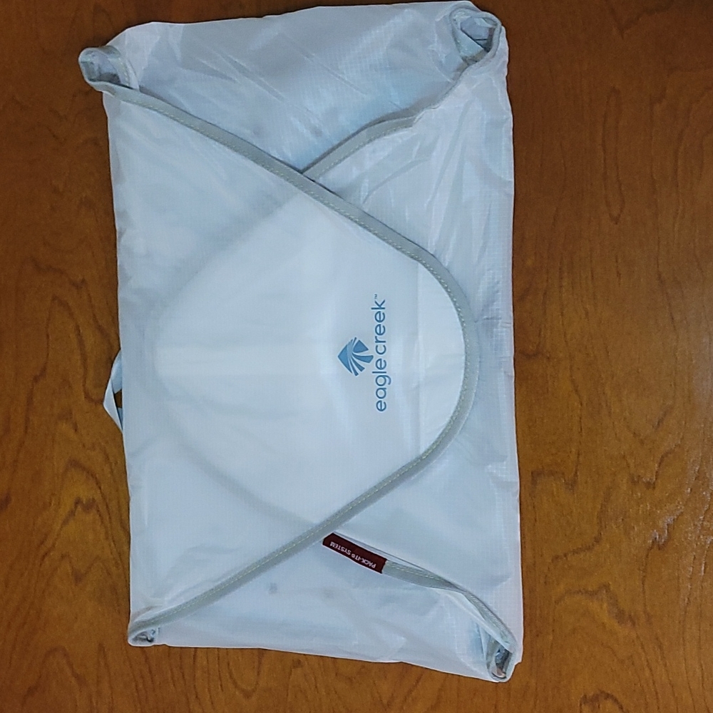 7 piece Eagle Creek Pack-It system